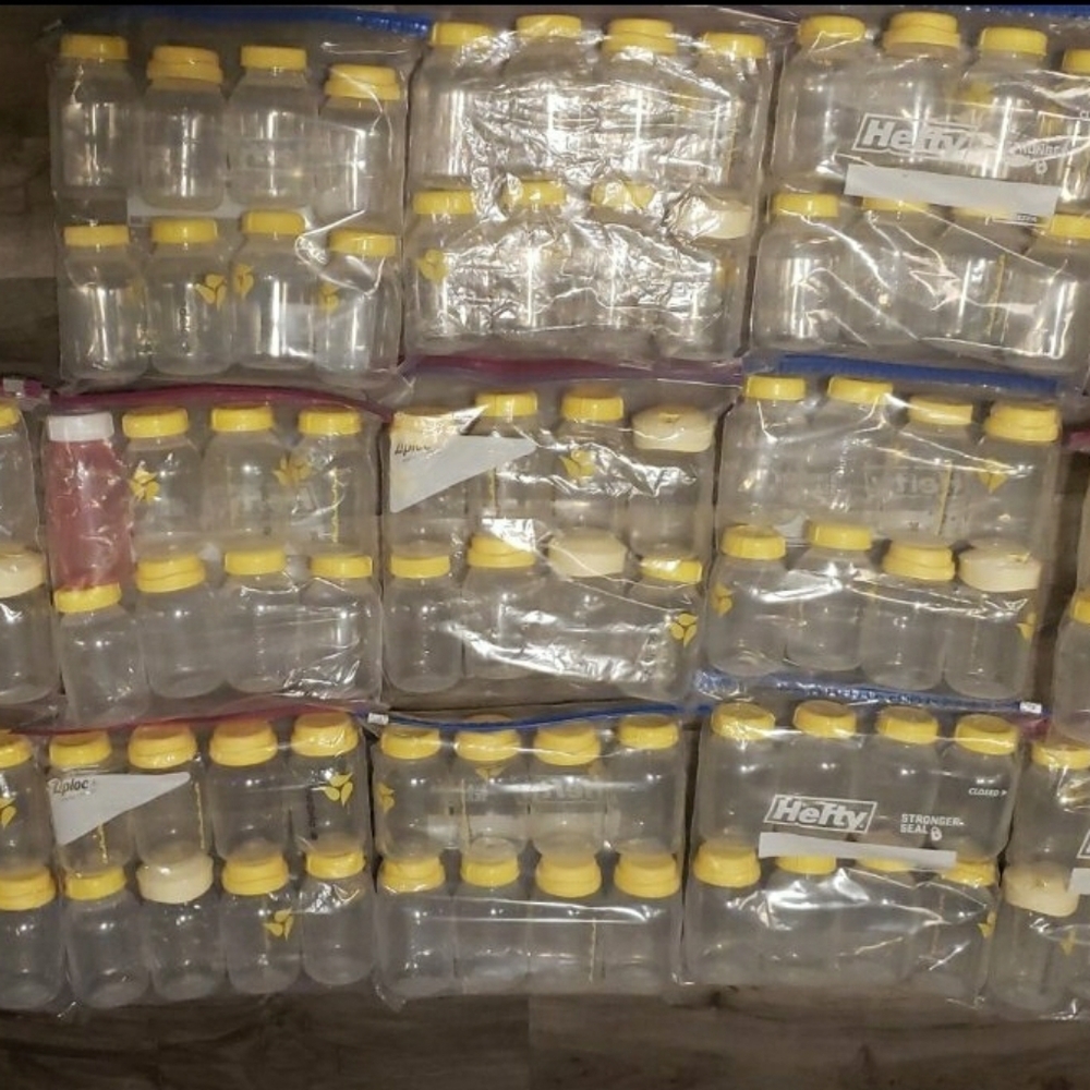 Medela bottle lot